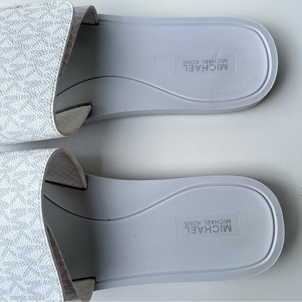 Michael Kors SLIDES Wade Adjustable MK Logo slide Sandal shoes White/gray Sz 11 - Picture 4 of 11